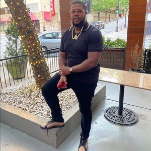 Meet your Posher, Akeem